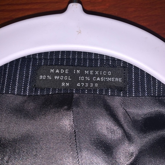 Jones New York Suit Reg 43 - Picture 3 of 13